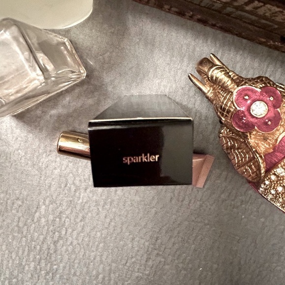 Tarte Tartiest Pro Glow Liquid Highlighter in the Shade Sparkler - Picture 7 of 7